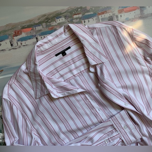 Tahari Pink & White Pin-Striped Print Lightweight Oversized Button Down Shirt💕 - Picture 3 of 8
